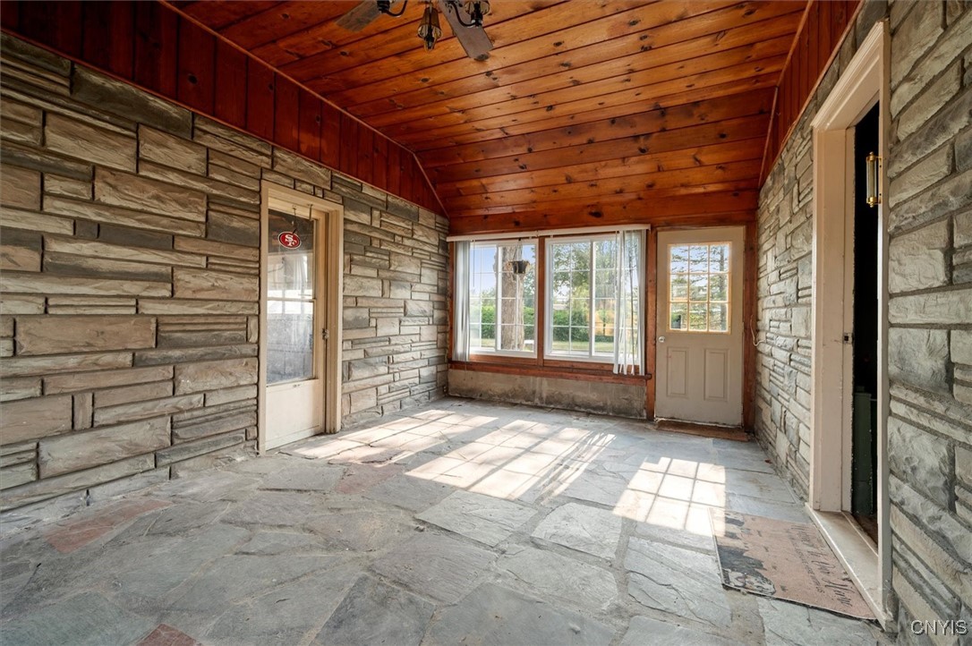 900 Valentine Avenue Rome, NY 13440 - Photo 5 of 34