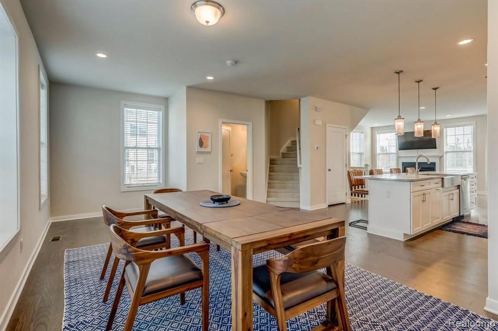 2841 Hardwick Road Ann Arbor, MI 48105 - Photo 16 of 43