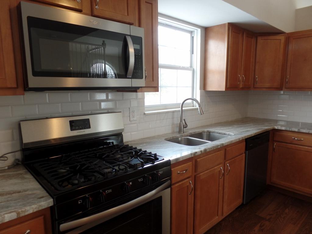 2759 Barrows Road Columbus, OH 43232 - Photo 8 of 31 Gallery Image 8