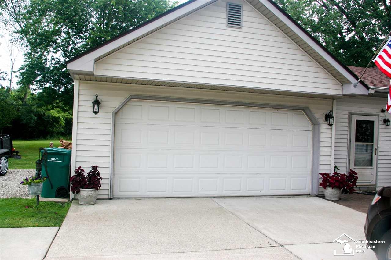 30303 Fort Road Rockwood, MI 48173 - Photo 24 of 54 31357484-23.JPG