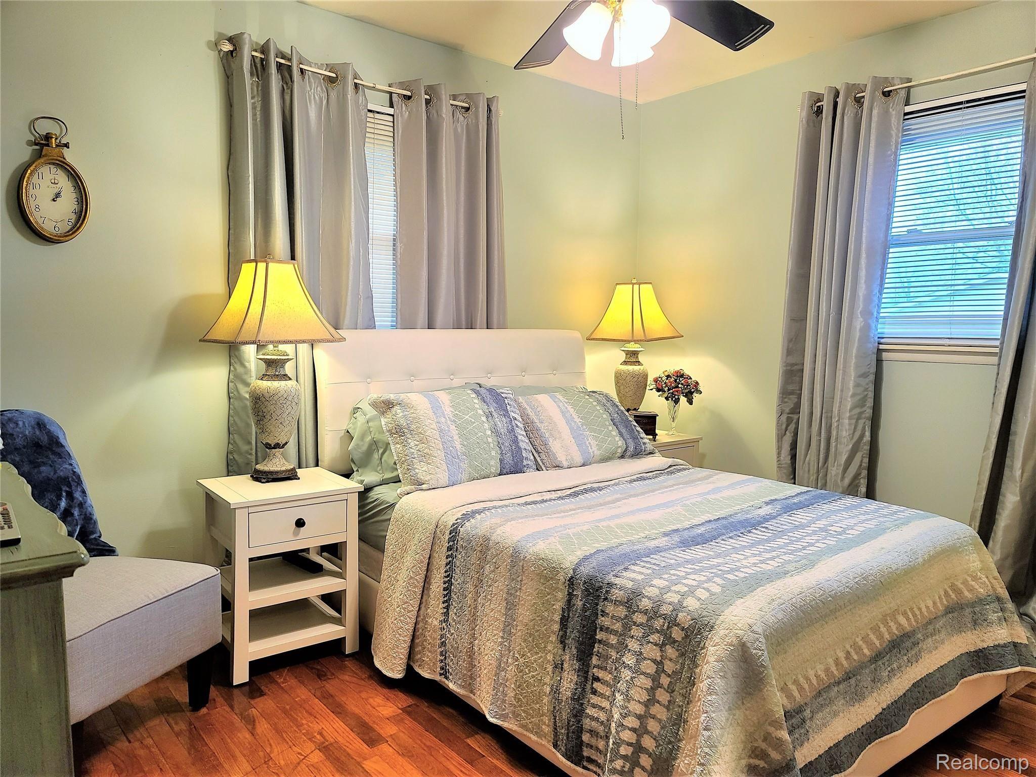 10108 Potter Road Flushing, MI 48433 - Photo 16 of 21 Potter Bed 2.jpg