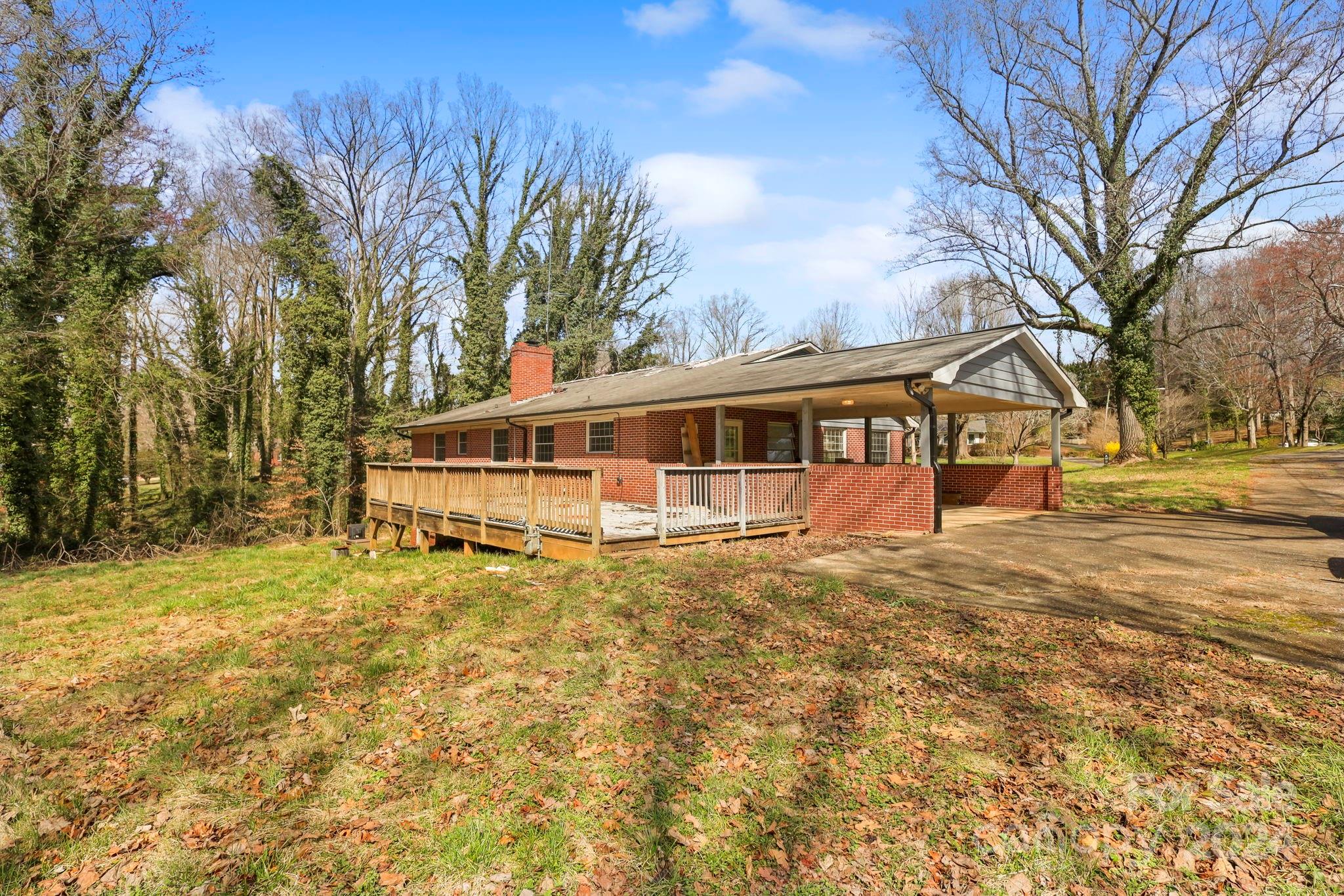 201 Ervin Road Morganton, NC 28655 - Photo 5 of 43 Gallery Image 5