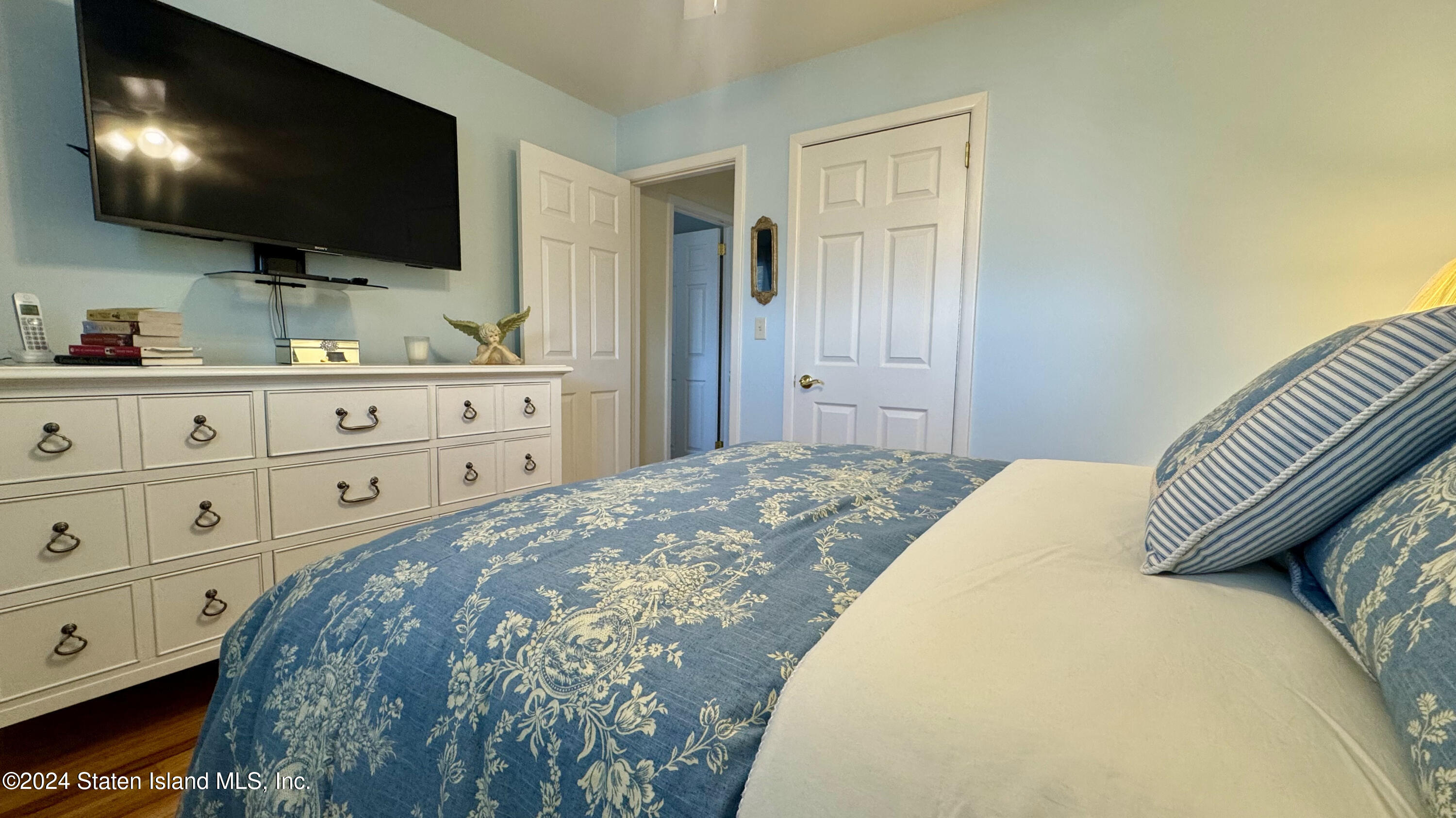 35 Ely Avenue Staten Island, NY 10312 - Photo 27 of 37 bed random