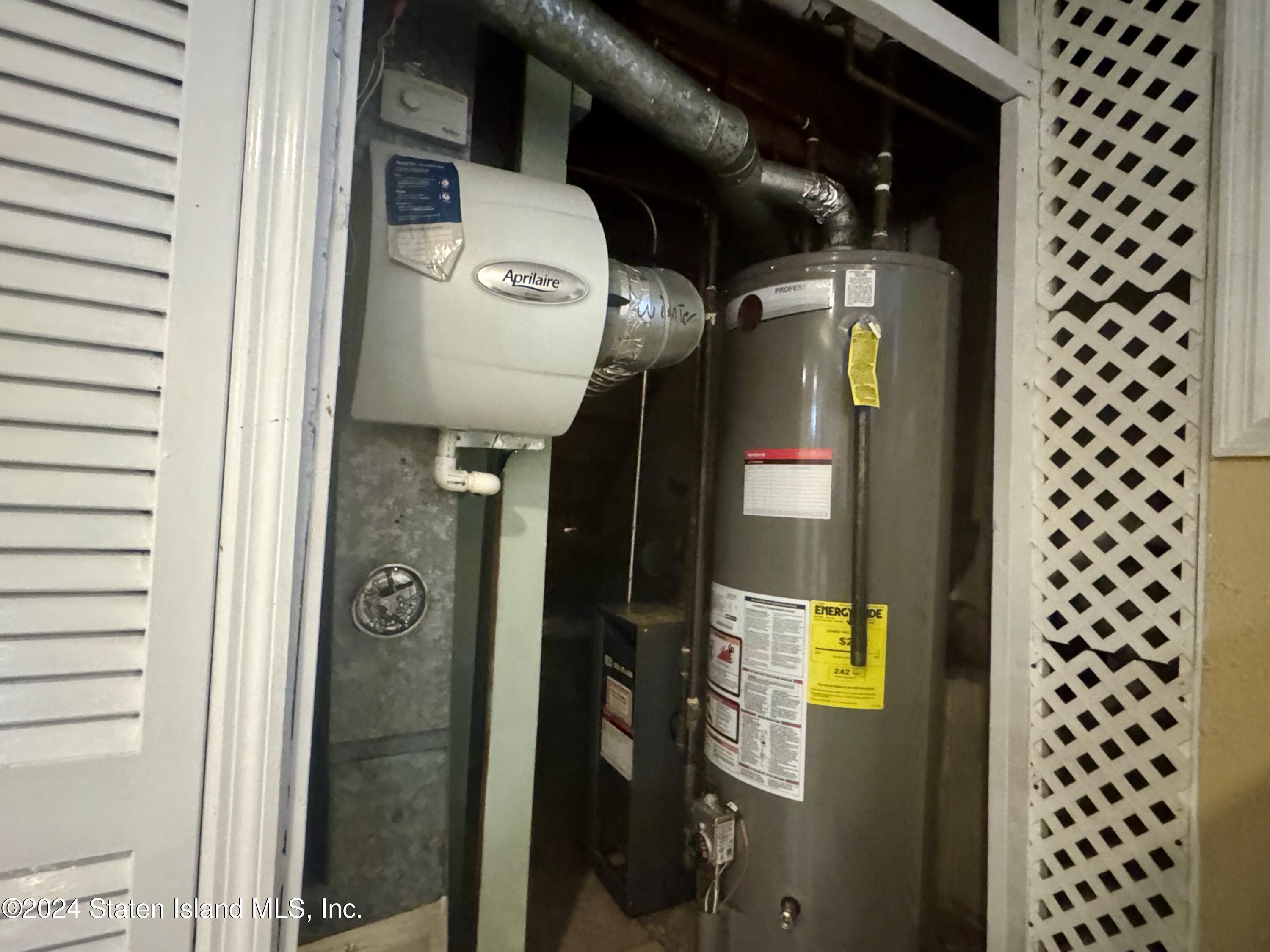 35 Ely Avenue Staten Island, NY 10312 - Photo 30 of 37 Full finished basement