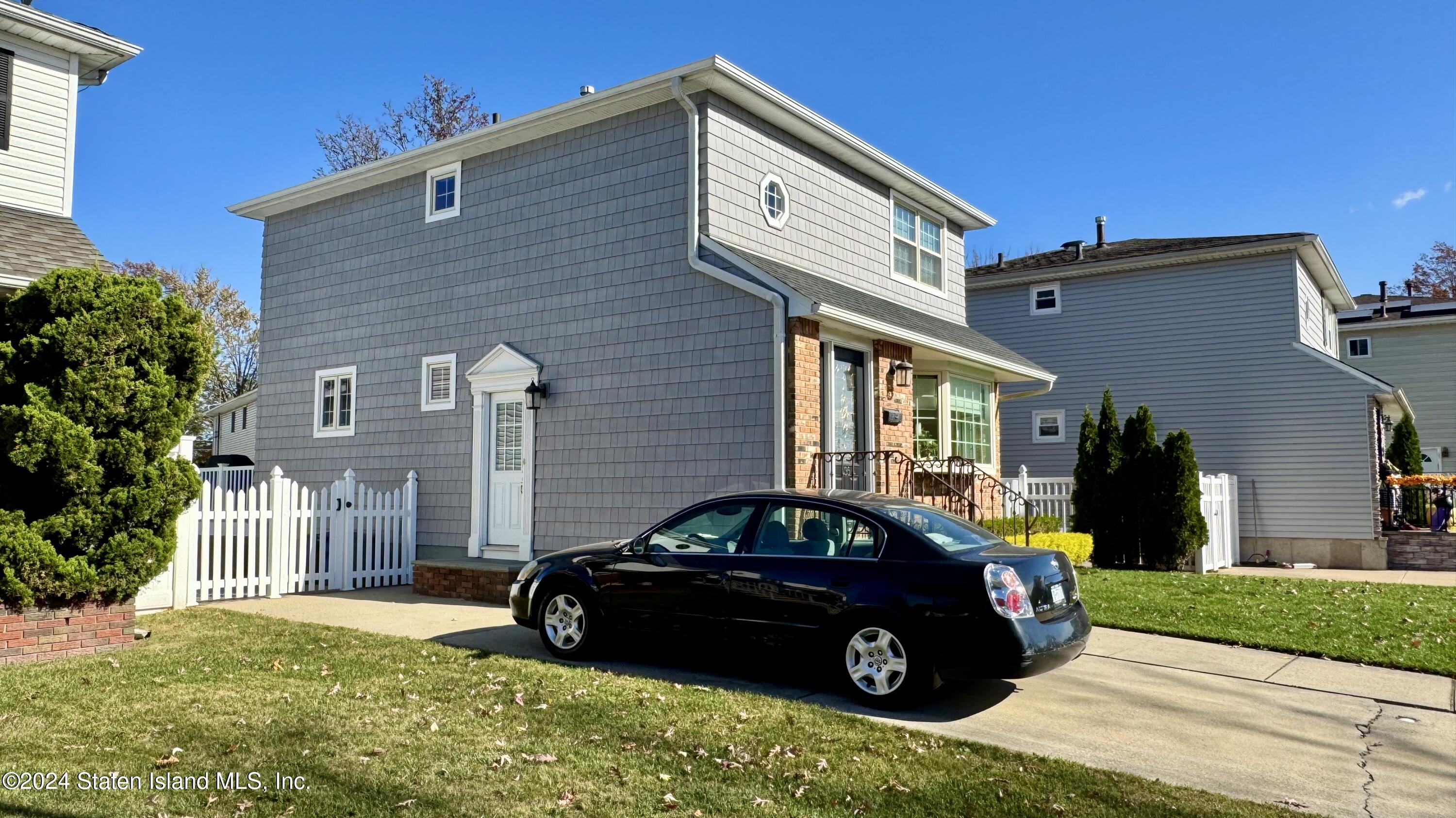 35 Ely Avenue Staten Island, NY 10312 - Photo 6 of 37 side entrance
