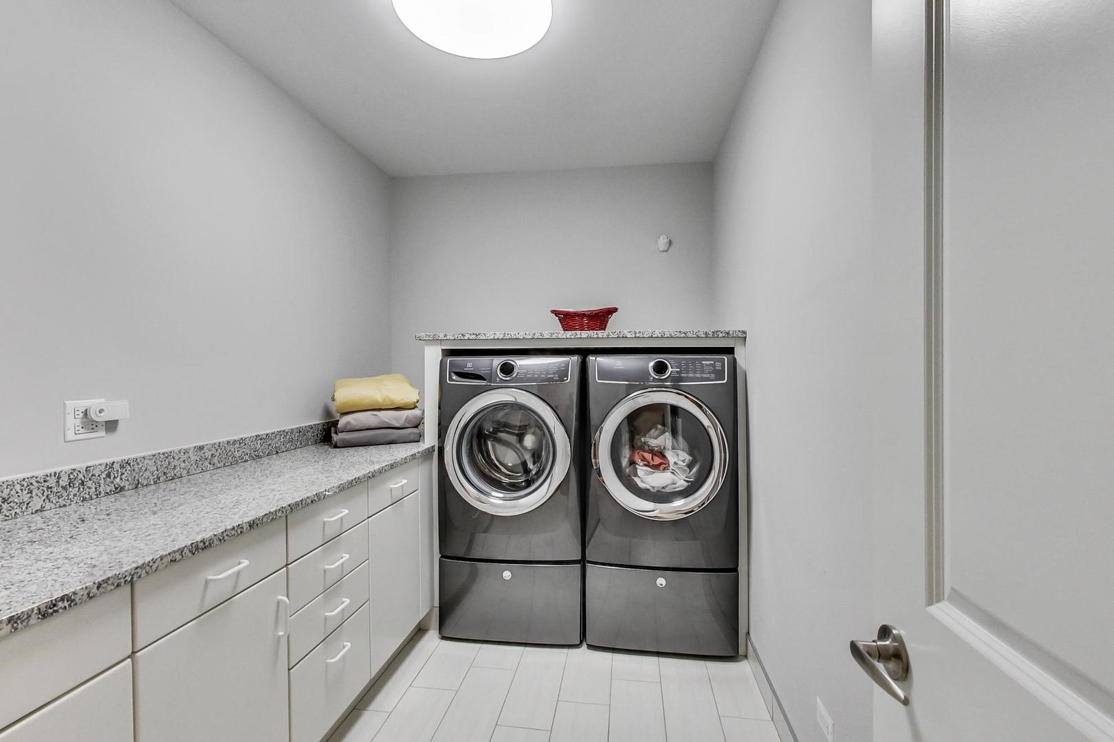 804 Glendale Road Glenview, IL 60025 - Photo 19 of 37