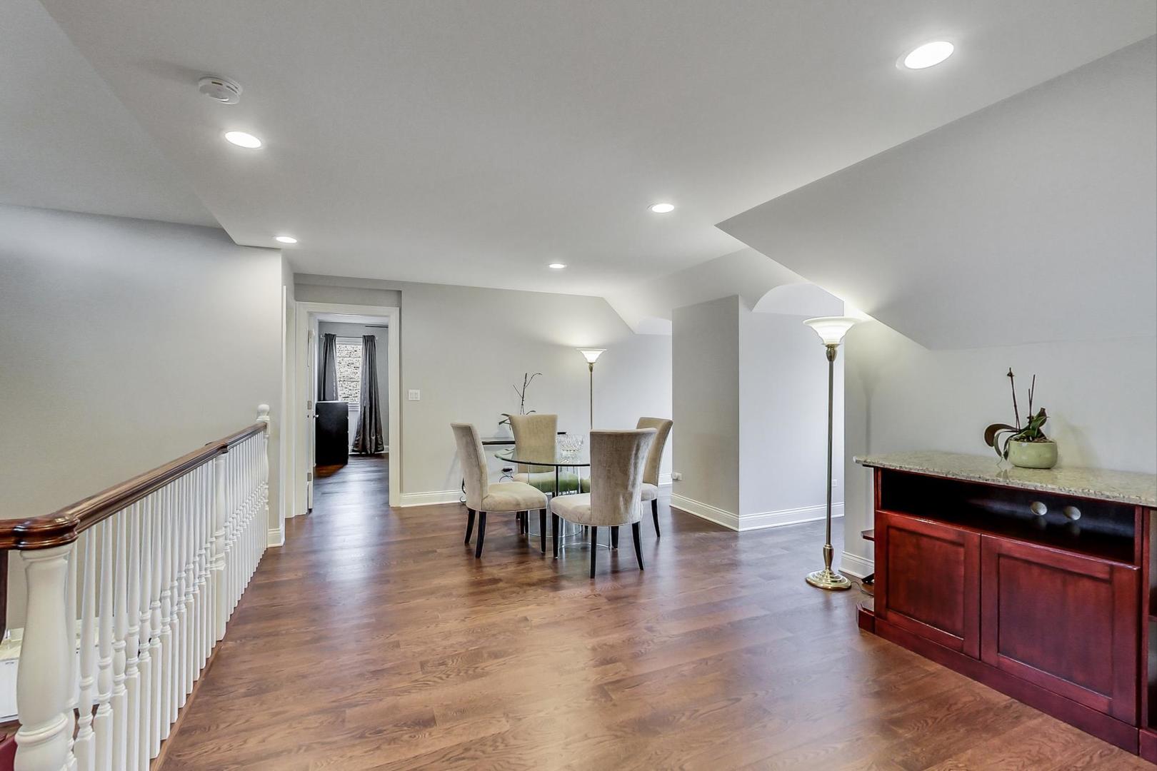 804 Glendale Road Glenview, IL 60025 - Photo 20 of 37