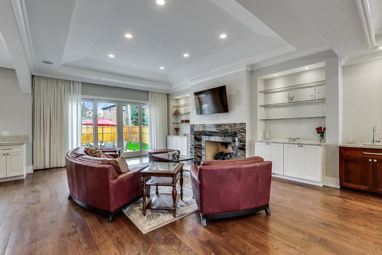 804 Glendale Road Glenview, IL 60025 - Photo 9 of 37