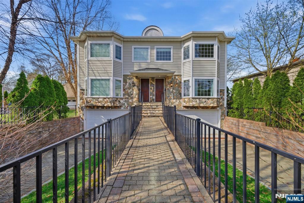 47 Sunset Lane, Unit B Tenafly, NJ 07670 - Photo 2 of 50