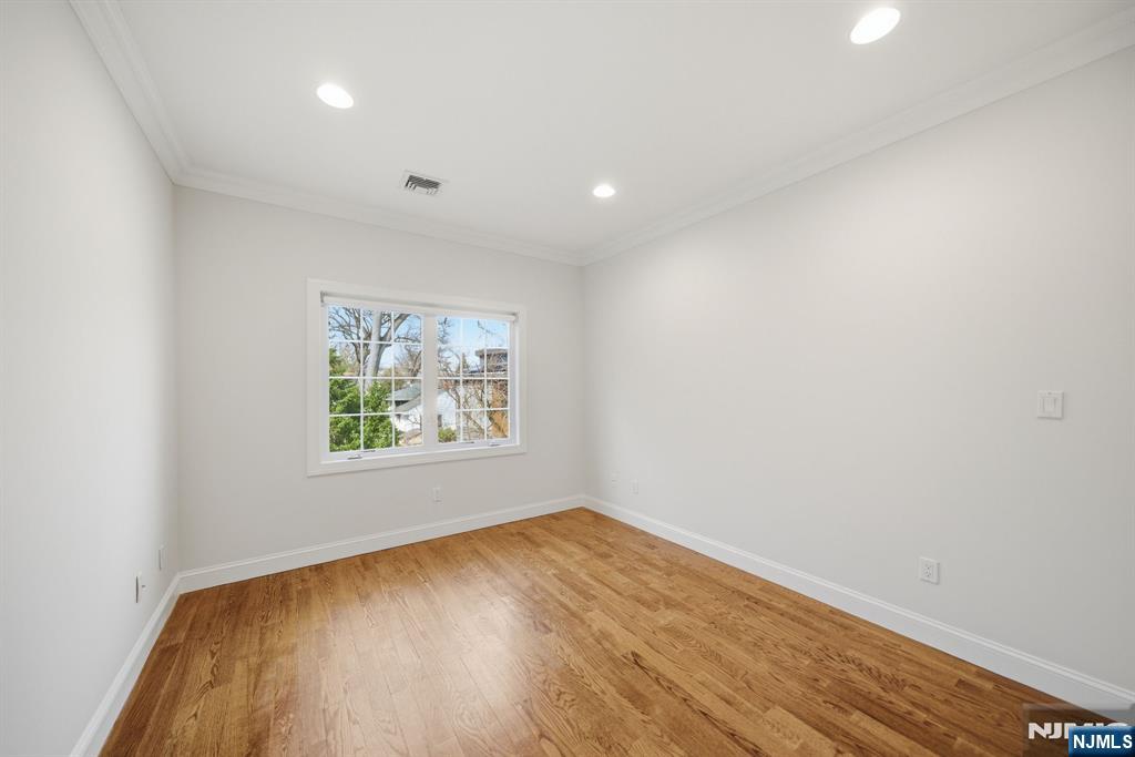 47 Sunset Lane, Unit B Tenafly, NJ 07670 - Photo 33 of 50