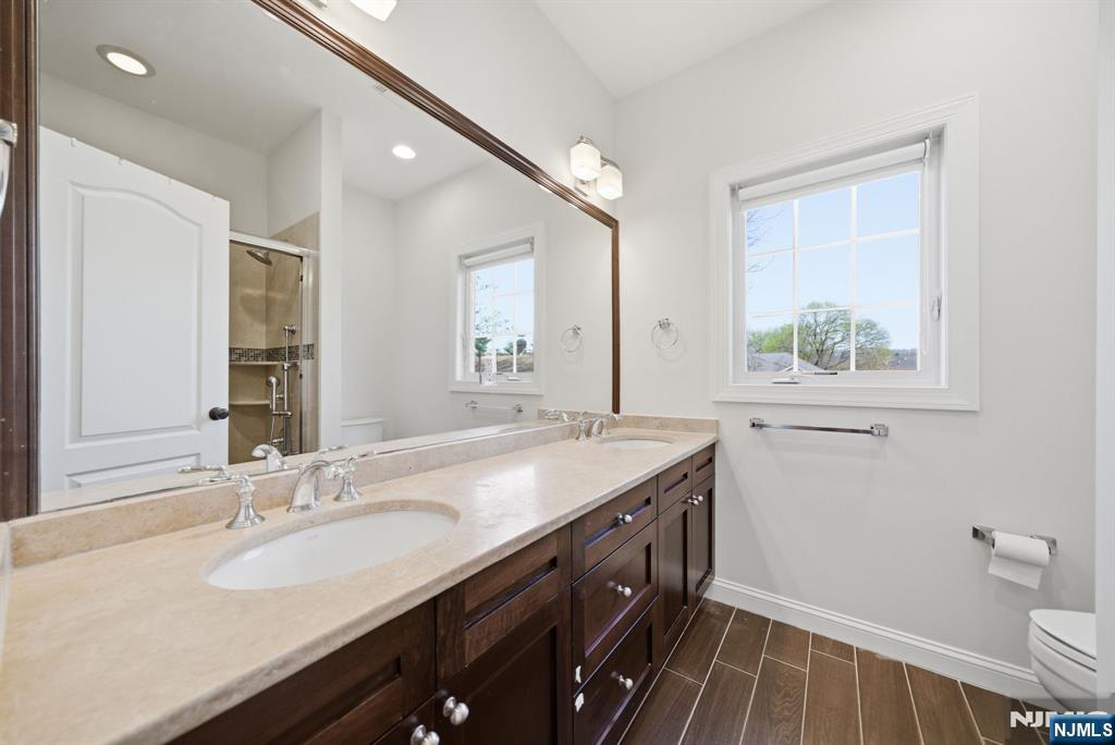 47 Sunset Lane, Unit B Tenafly, NJ 07670 - Photo 36 of 50