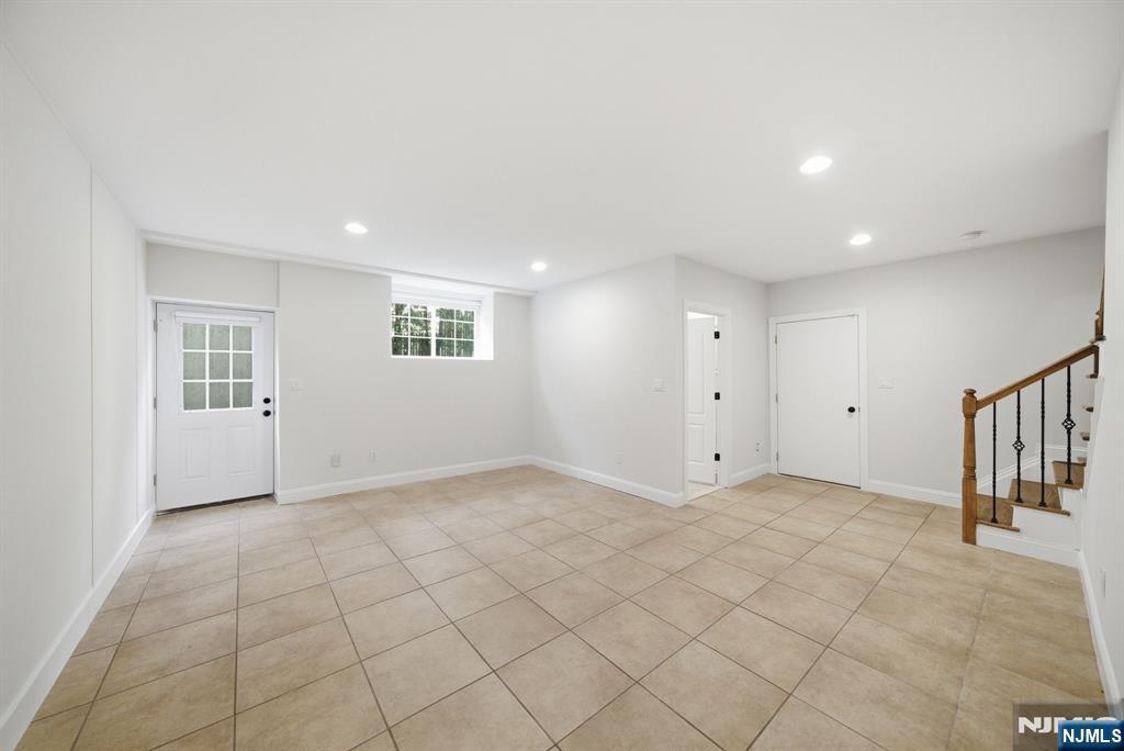 47 Sunset Lane, Unit B Tenafly, NJ 07670 - Photo 39 of 50