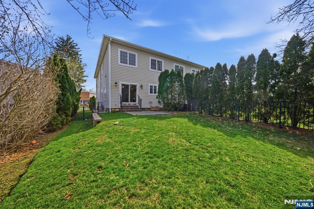 47 Sunset Lane, Unit B Tenafly, NJ 07670 - Photo 45 of 50