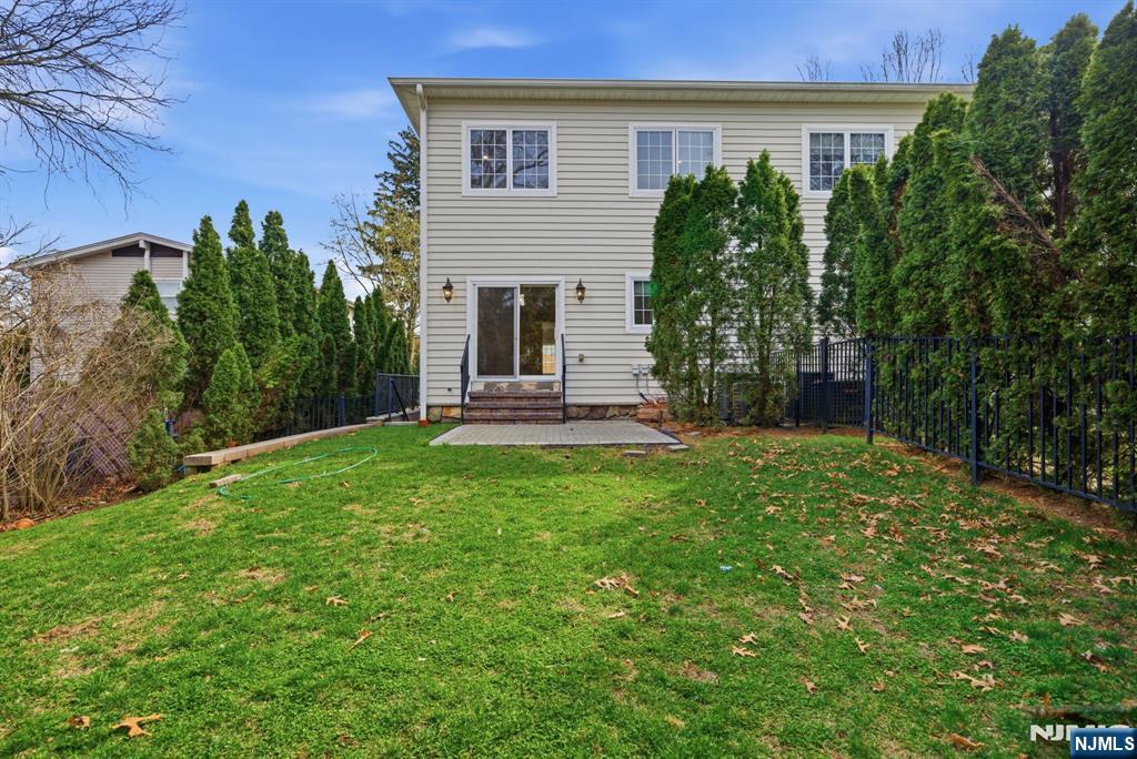 47 Sunset Lane, Unit B Tenafly, NJ 07670 - Photo 46 of 50