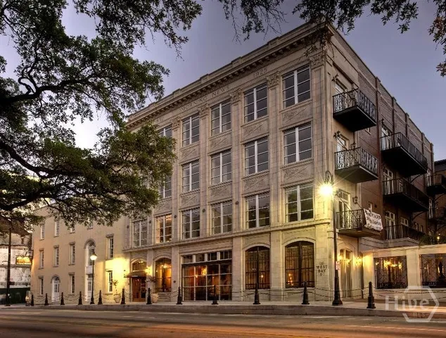 $995,000 | 5 Whitaker Street, Unit 301, Savannah, GA 31401
