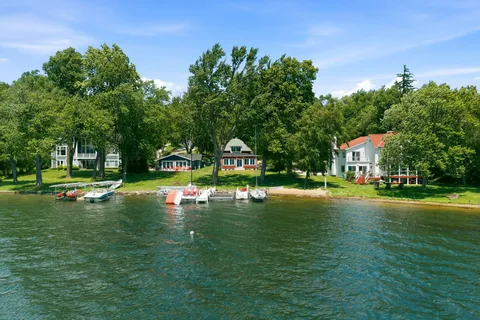 $2,000,000 | N30W29393 Hillcrest Drive, Pewaukee, WI 53072