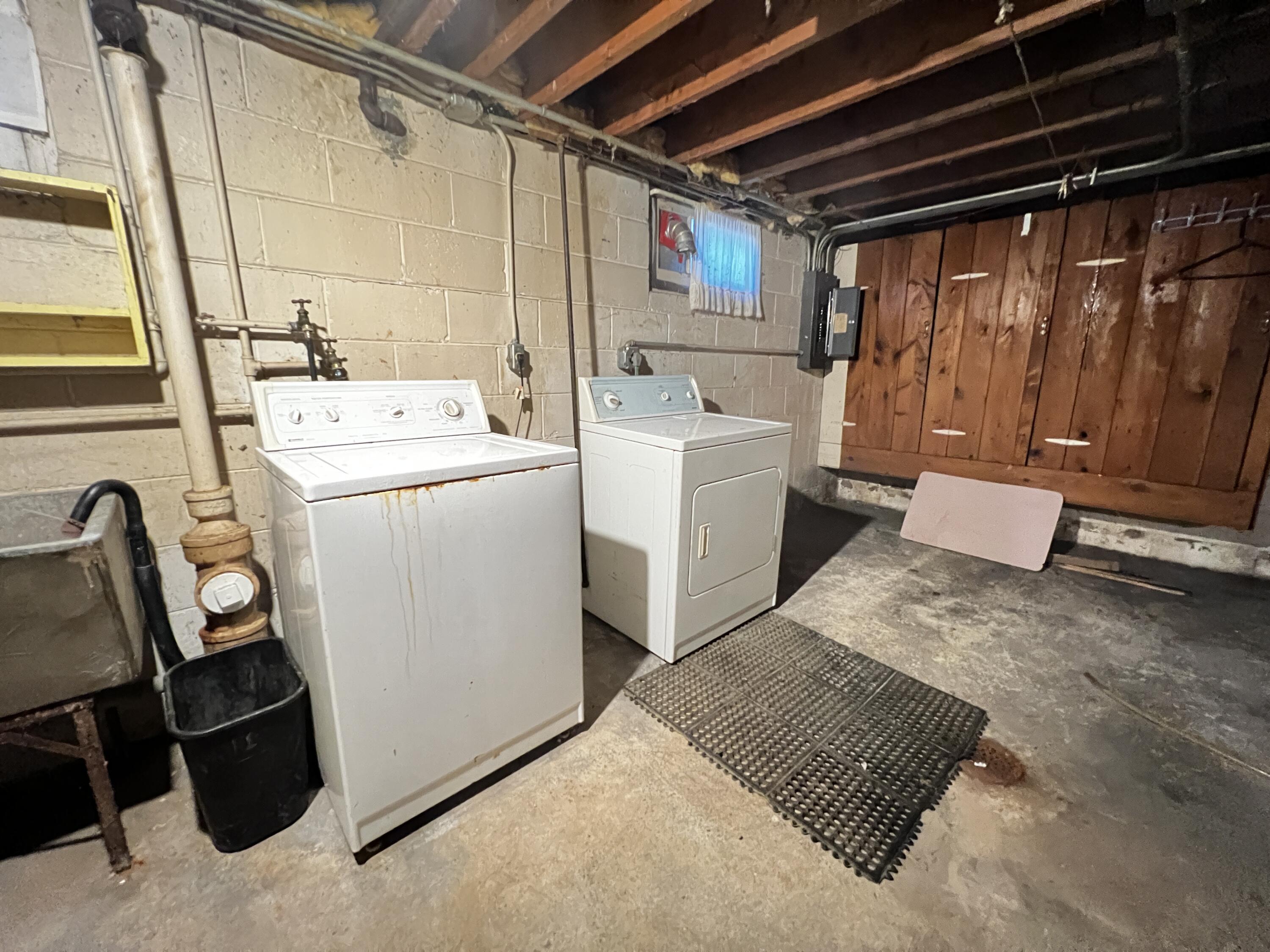 3417 North Main Street Racine, WI 53402 - Photo 12 of 30 Laundry in basement