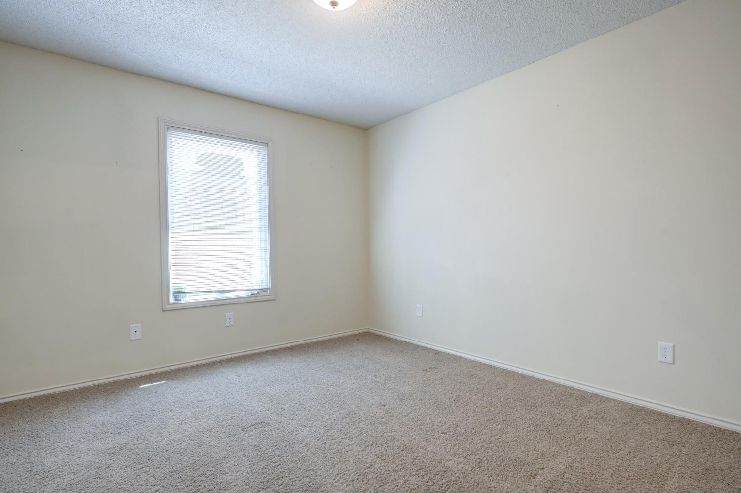 3913 100th Street Lubbock, TX 79423 - Photo 14 of 31 Photo 14