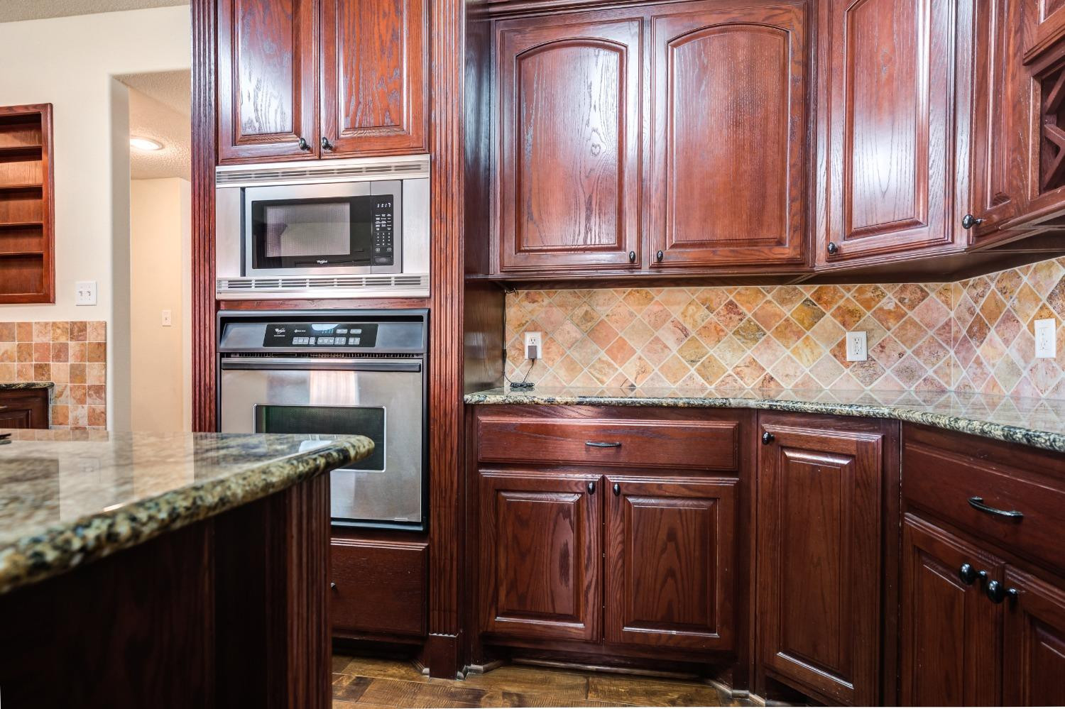 3913 100th Street Lubbock, TX 79423 - Photo 4 of 31 Photo 4