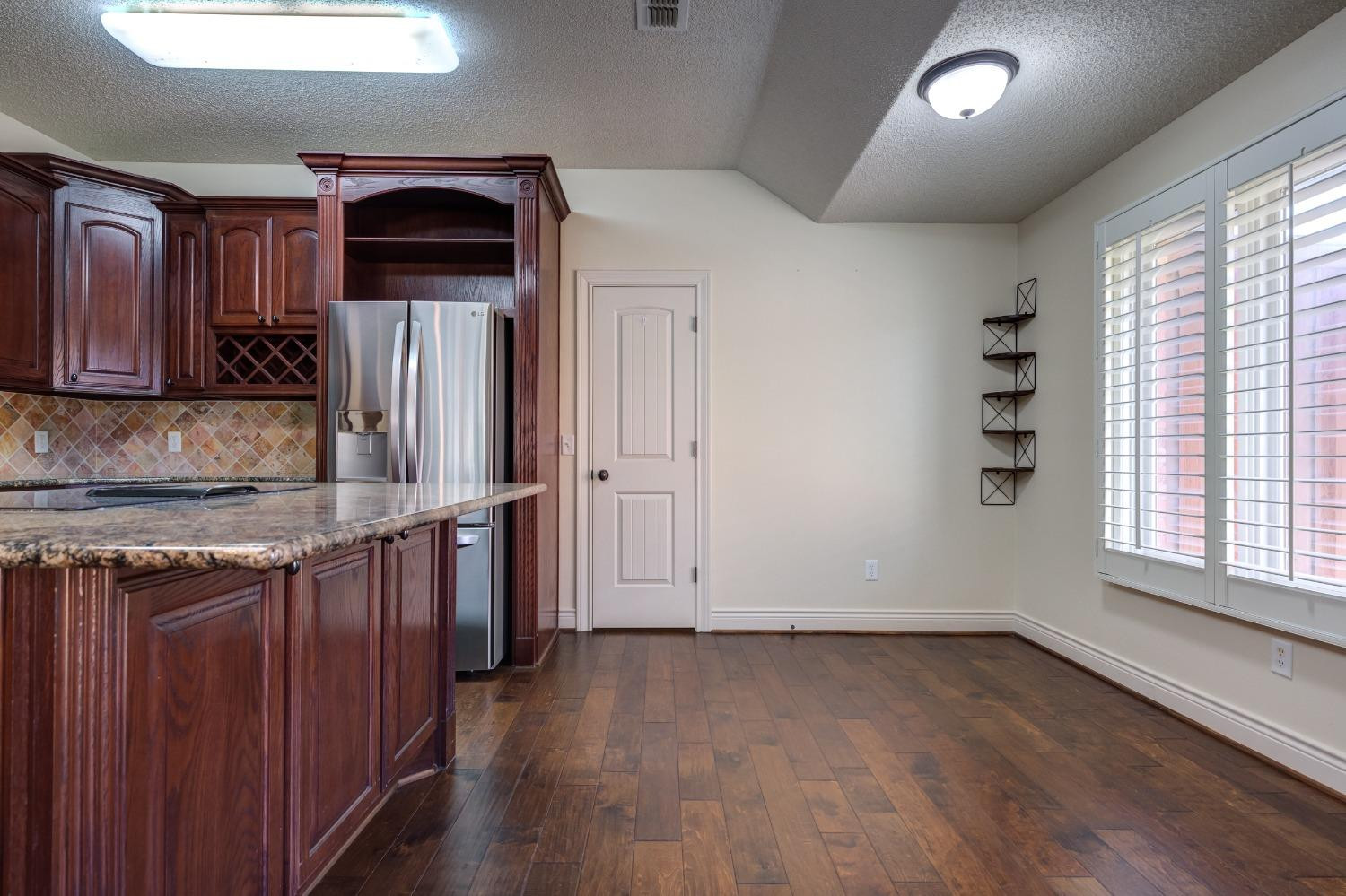 3913 100th Street Lubbock, TX 79423 - Photo 6 of 31 Photo 6