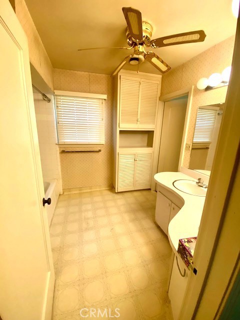 8 West 25th Street Merced, CA 95340 - Photo 10 of 14