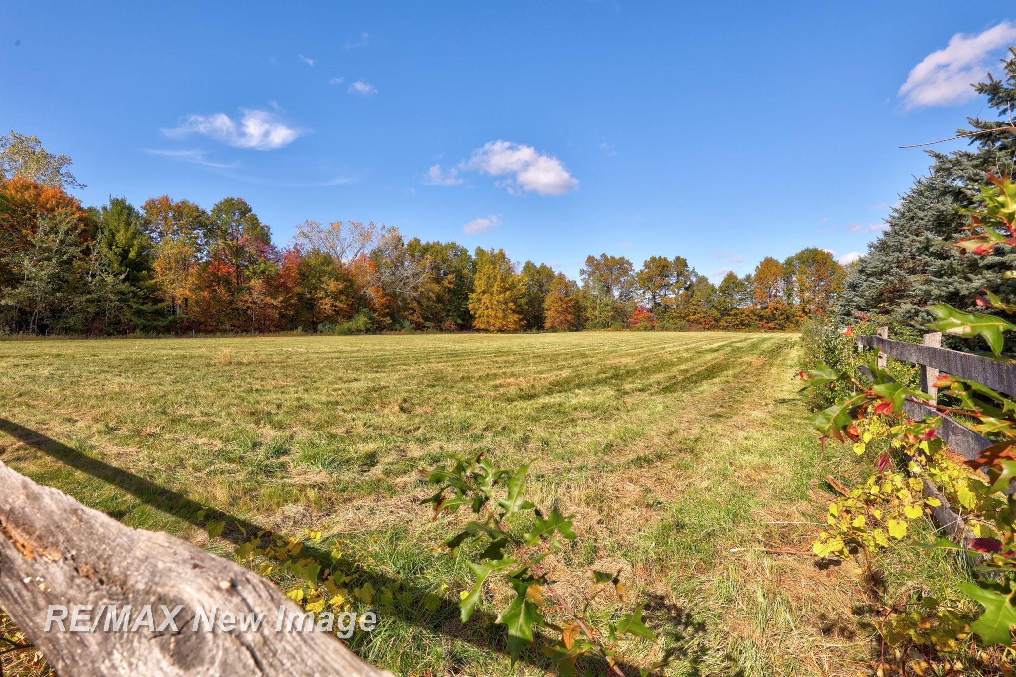 13886 Litchfield Road Montrose, MI 48457 - Photo 55 of 76 50192015-85b6a09b-3a9f-449e-89a9-69218068be95.JPG
