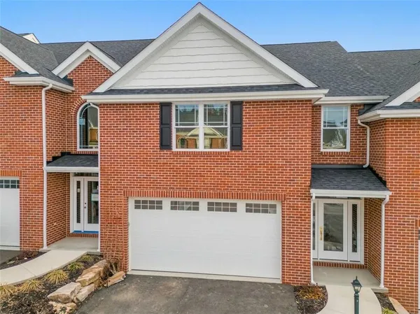 $479,500 | 108 Anderson Station, Venetia, PA 15367