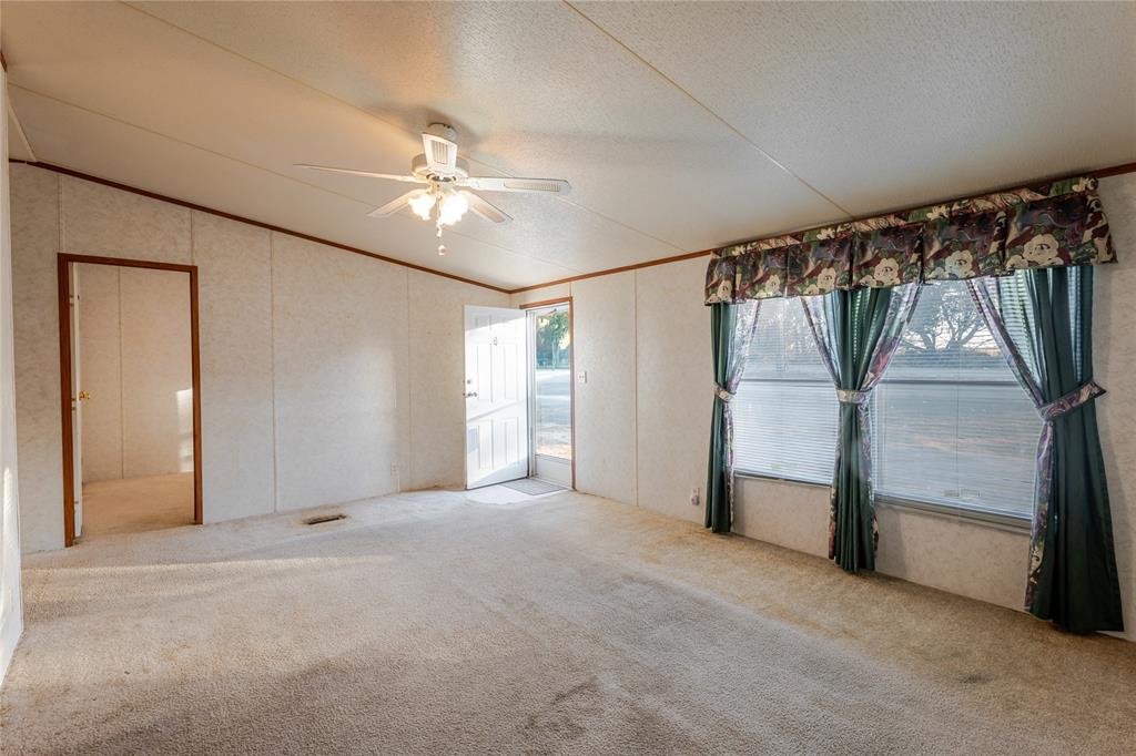 3233 Deer Path Lane Weatherford, TX 76085 - Photo 23 of 40