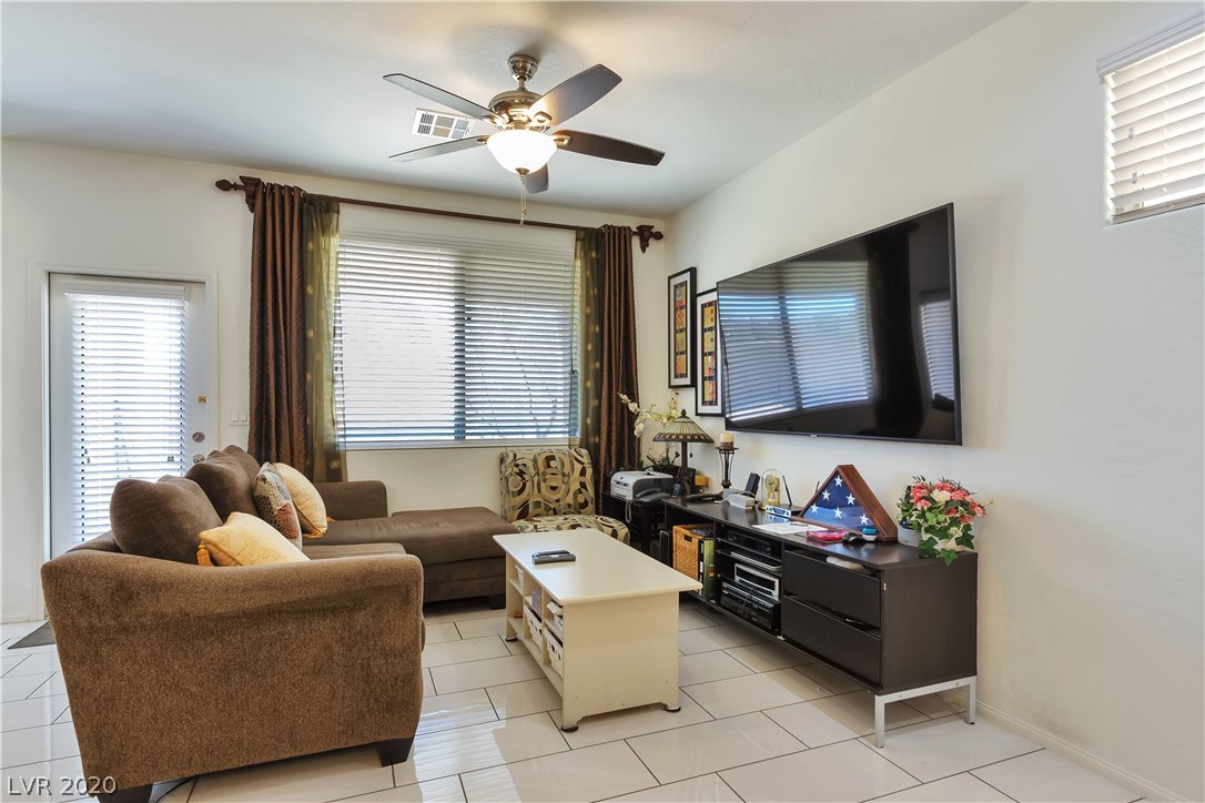 873 Earth Luster Road Las Vegas, NV 89178 - Photo 4 of 18 Gallery Image 4