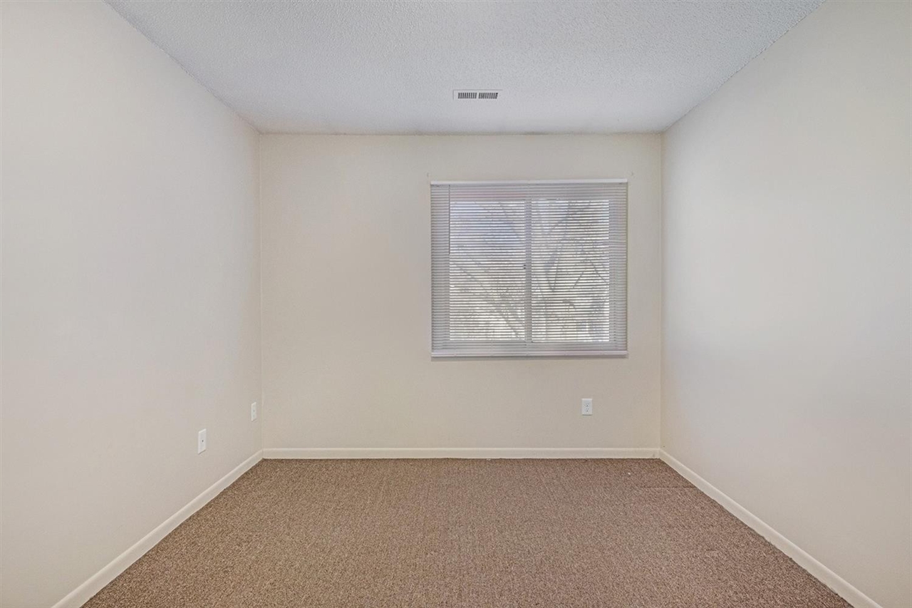 210 Harrison Street Chelsea, MI 48118 - Photo 14 of 23