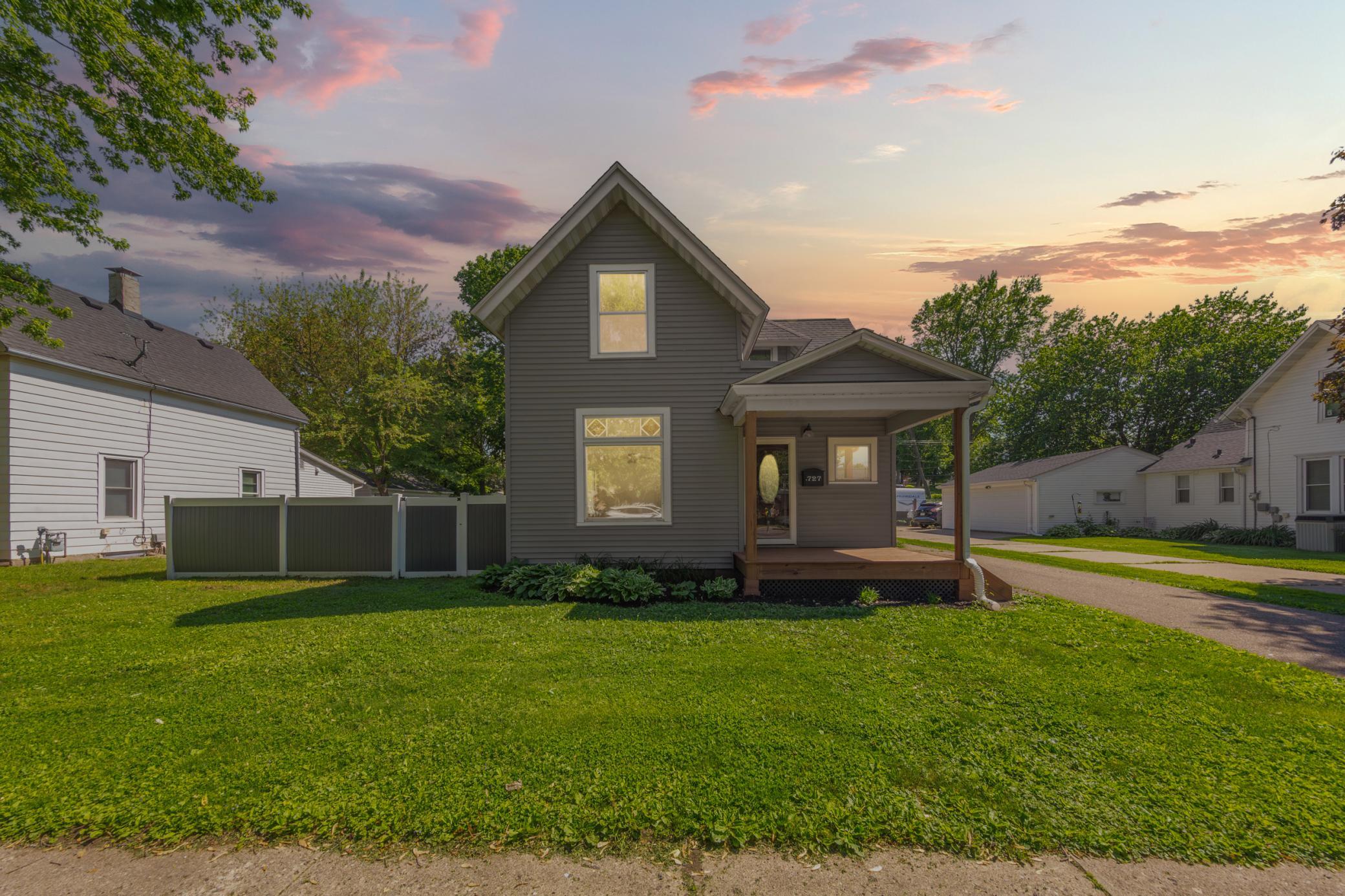 727 Division Street West Faribault, MN 55021 - Photo 2 of 32
