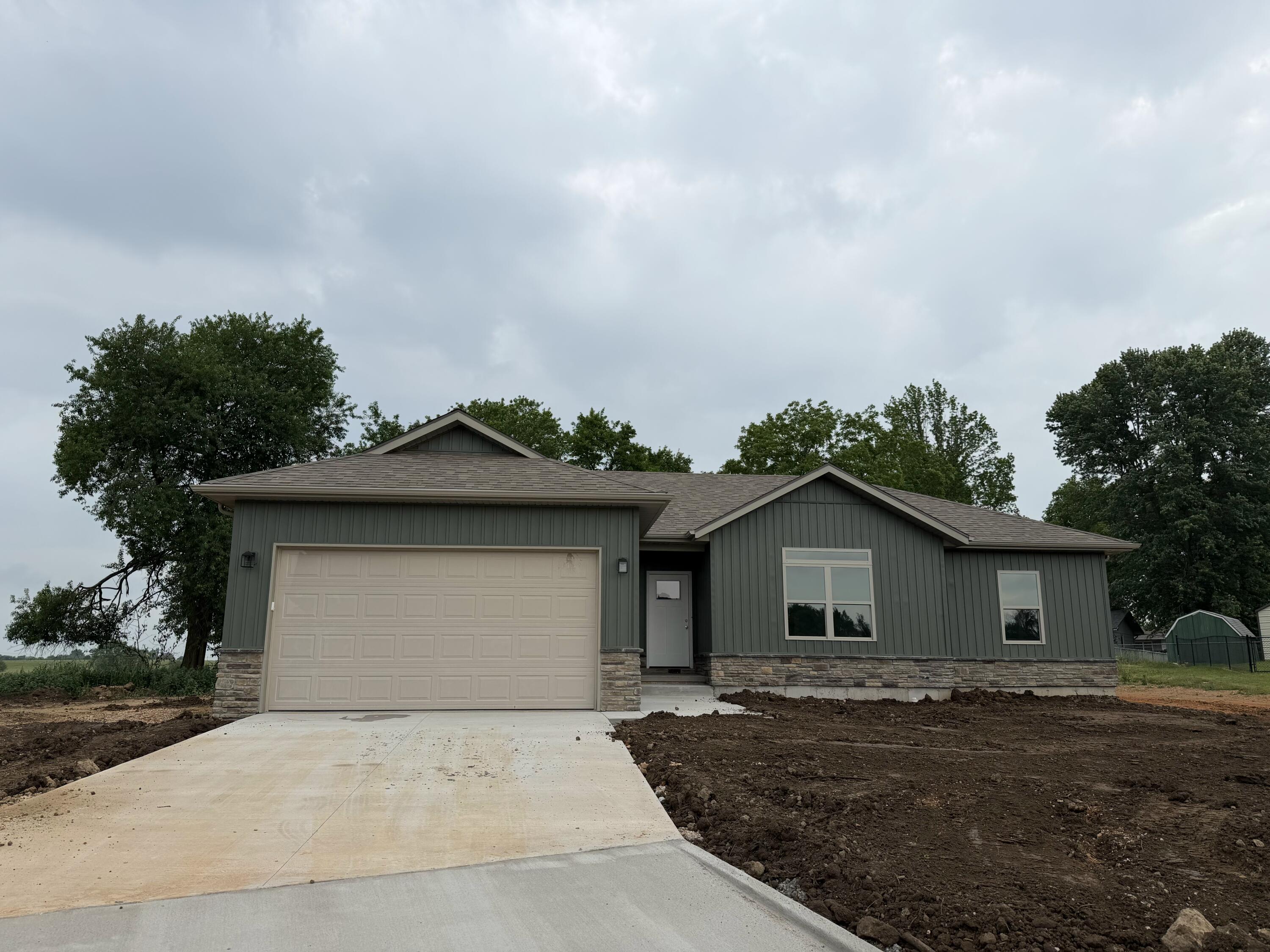 36 Whitley Lane Monett, MO 65708 - Photo 1 of 1 Front of house