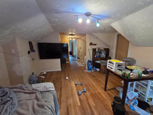 $182,000 | 401 North 1st Street, Owensville, IN 47665