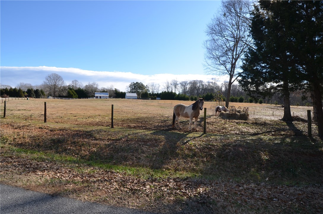 66-67 Lakefront Road Anderson, SC 29626 - Photo 11 of 14