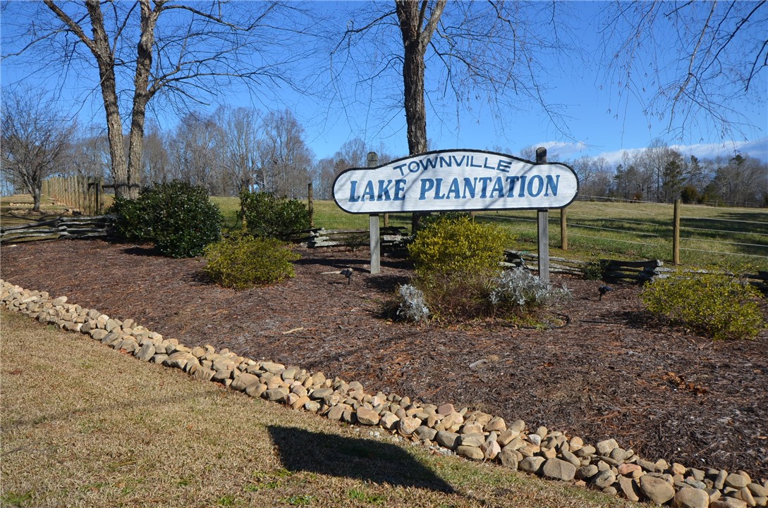 66-67 Lakefront Road Anderson, SC 29626 - Photo 13 of 14