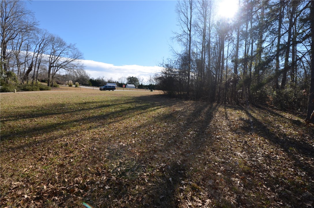 66-67 Lakefront Road Anderson, SC 29626 - Photo 6 of 14