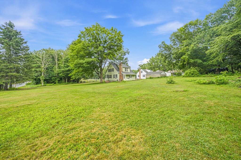 26 Hough Road Sutton, MA 01590 - Photo 4 of 23