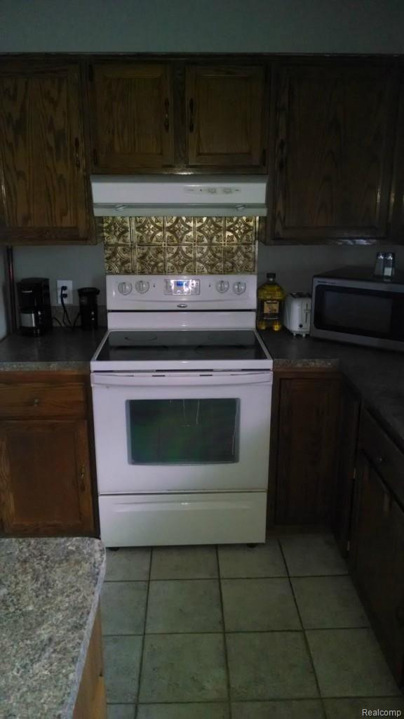 3079 Chicago Road Warren, MI 48092 - Photo 23 of 39 IMG_20140503_162908265.jpg