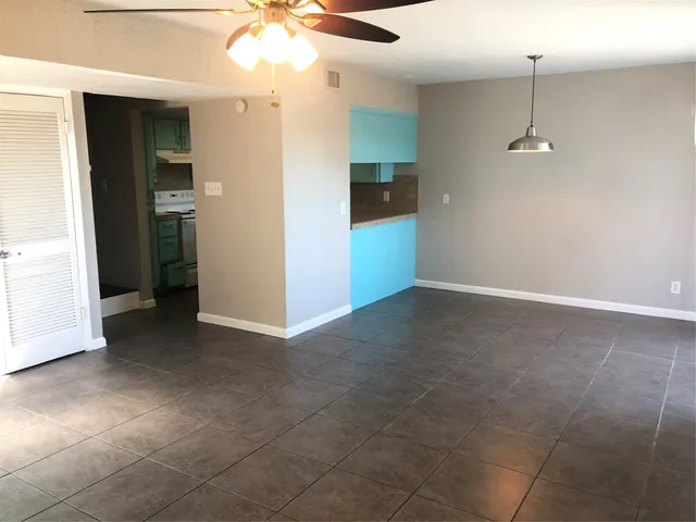 $1,195 | 7302 Duval Street, Unit 141, Austin, TX 78752