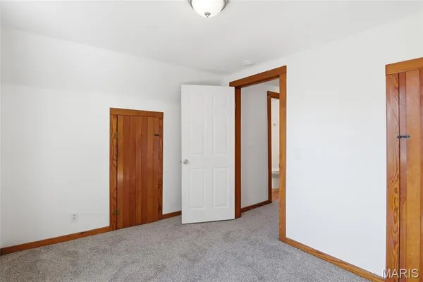 $1,875 | 921 Vine Street, Collinsville, IL 62234