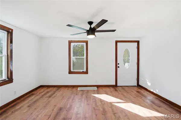 $1,875 | 921 Vine Street, Collinsville, IL 62234