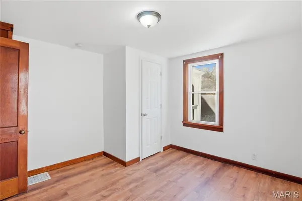 $1,875 | 921 Vine Street, Collinsville, IL 62234