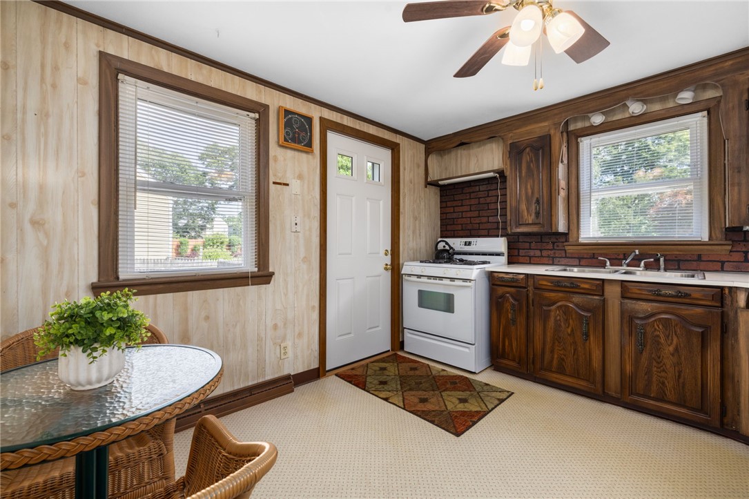 70 New Lexington Road North Kingstown, RI 02852 - Photo 13 of 30 Kitchen