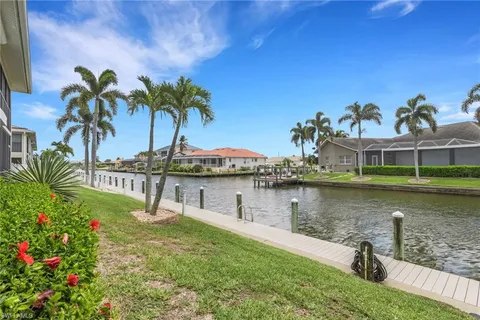 $350,000 | 912 Southwest 48th Terrace, Unit 107, Cape Coral, FL 33914