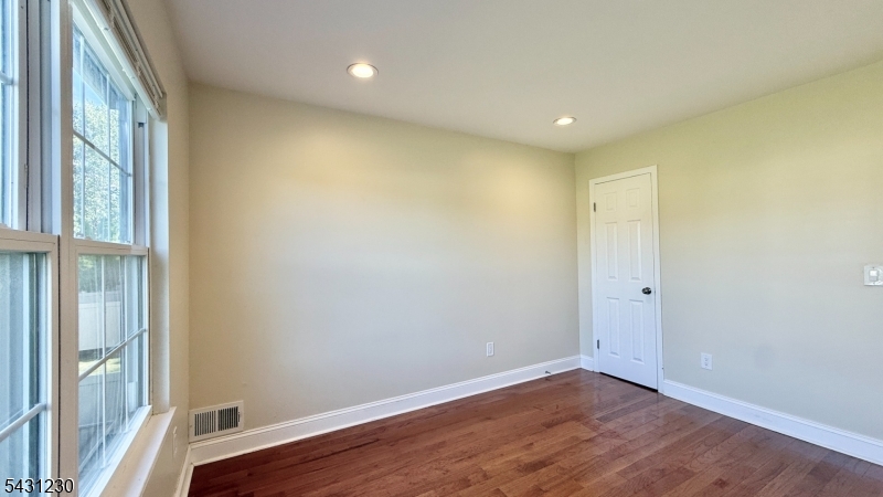 302 Marten Road Princeton, NJ 08540 - Photo 20 of 28 Gallery Image 20