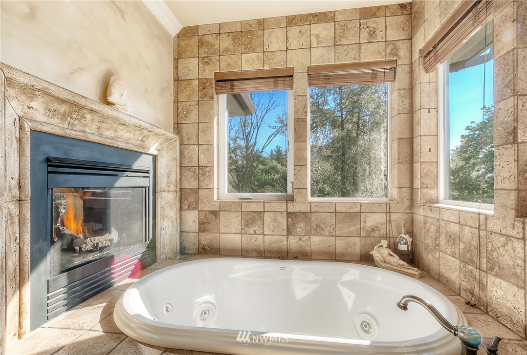 17825 Southeast 137th Street Renton, WA 98059 - Photo 16 of 25 Gallery Image 16