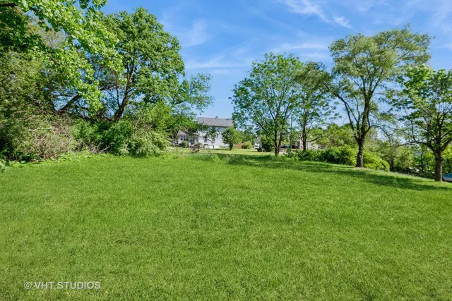 $155,900 | 411 Pleasant Street, Joliet, IL 60436