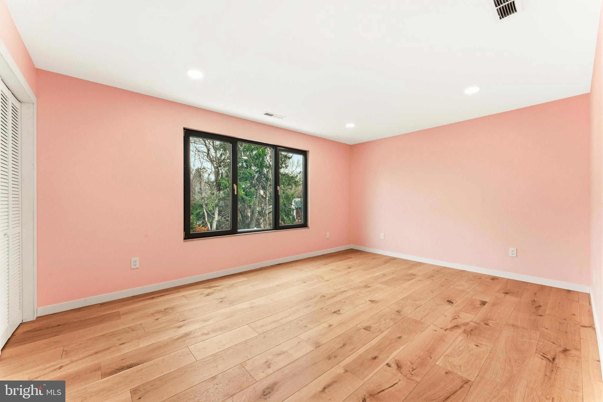 3750 Wheatsheaf Road Huntingdon Valley, PA 19006 - Photo 33 of 45 an empty room with a window