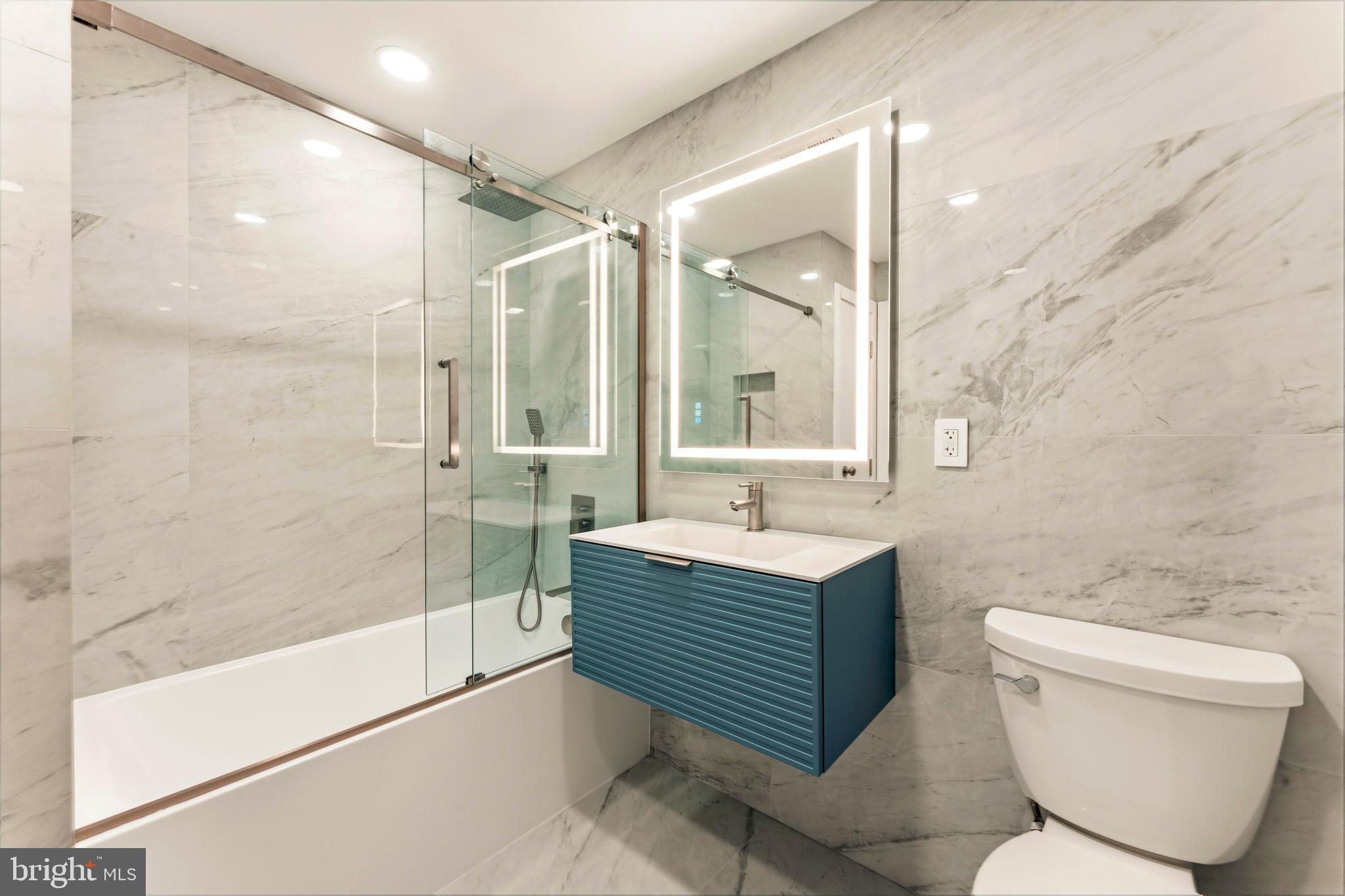 3750 Wheatsheaf Road Huntingdon Valley, PA 19006 - Photo 36 of 45 a bathroom with a toilet sink and bathtub