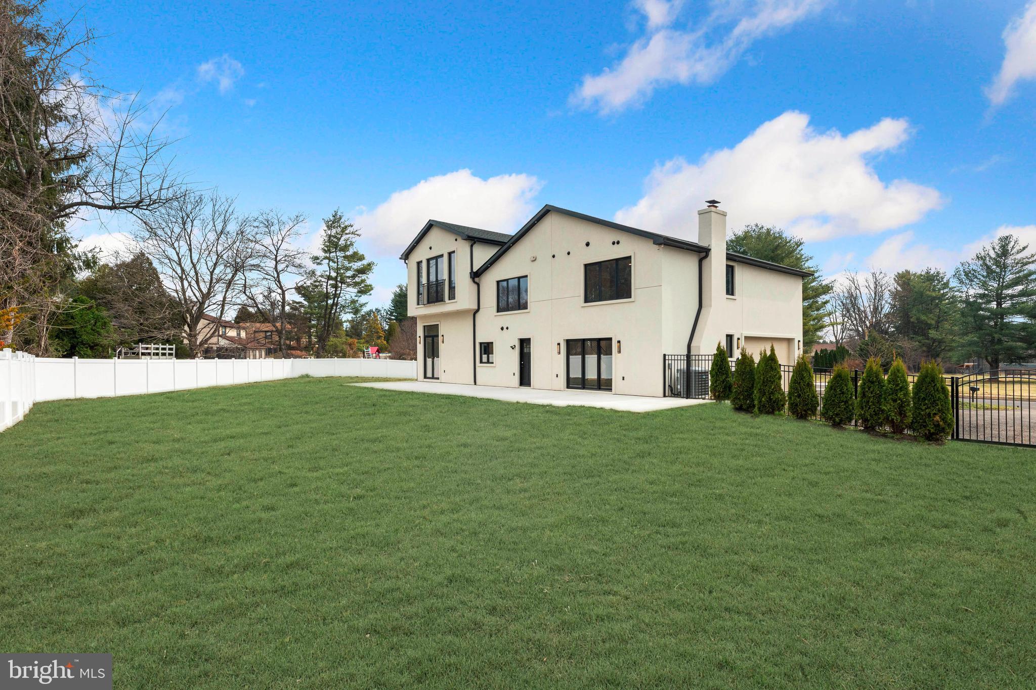 3750 Wheatsheaf Road Huntingdon Valley, PA 19006 - Photo 42 of 45 a house view with a garden space